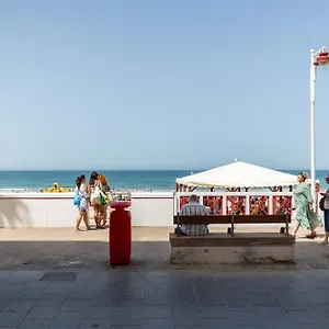 https://delfin-azul-by-time.hotelsincadiz.net